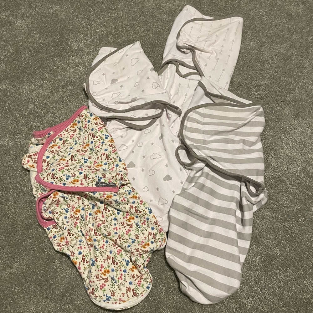 Bundle of 4 Velcro Swaddles